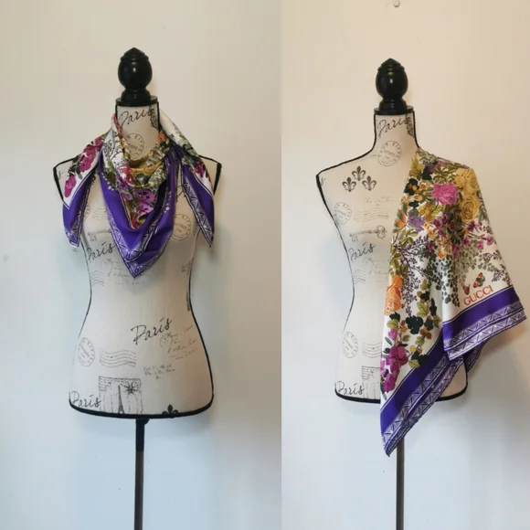 Vintage GUCCI silk scarf - Picture 3 of 10
